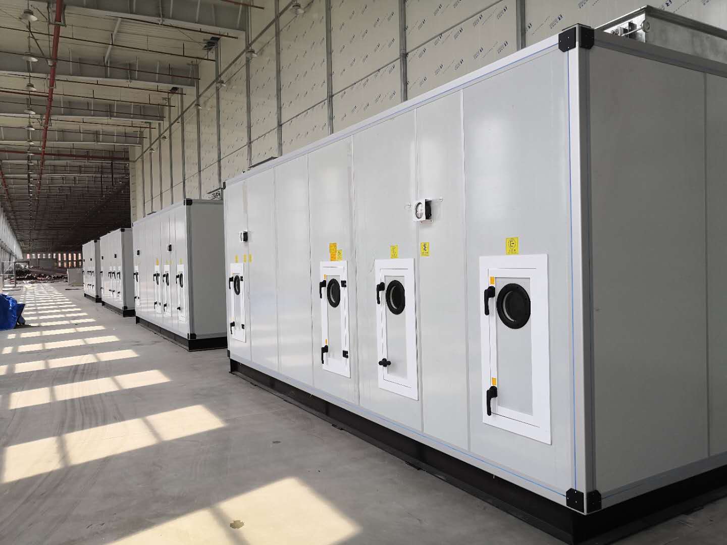 為客戶(hù)現場(chǎng)安裝、調試